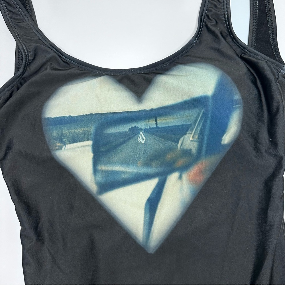 Volcom Women’s Rear View One Piece - Picture 2 of 6
